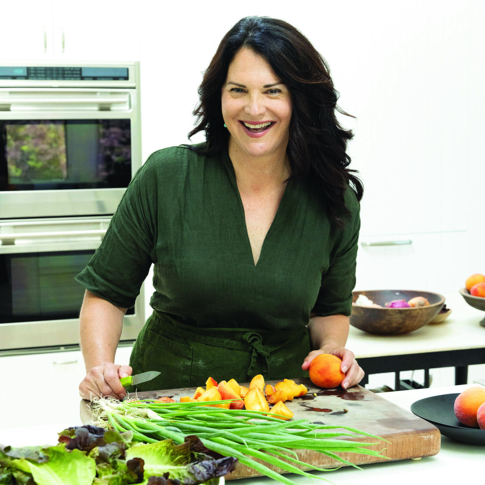 00_AuthorPortrait_0727_9780785292982